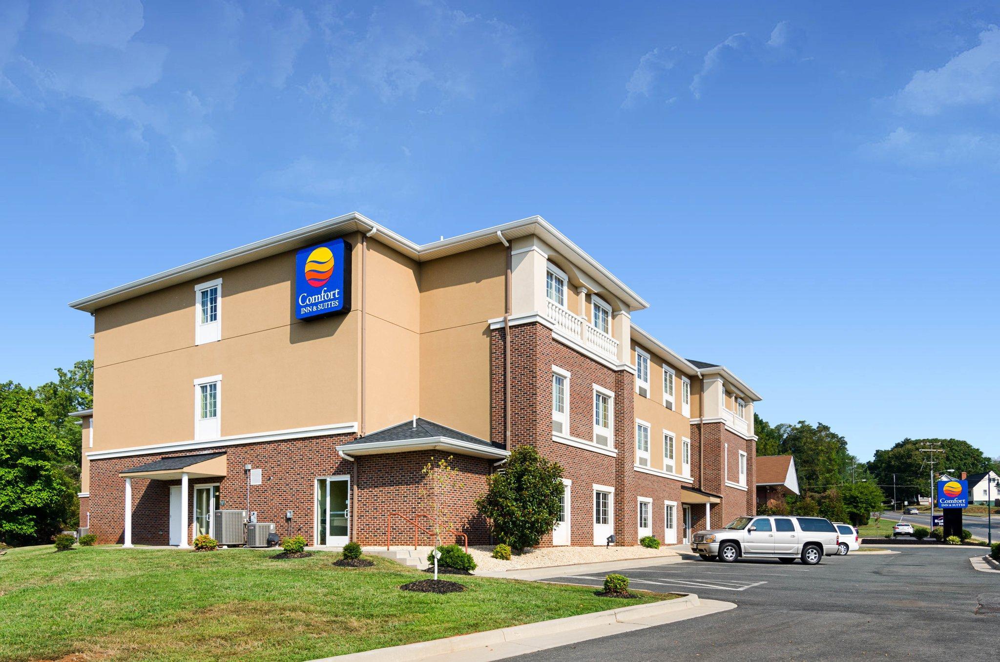Comfort Inn & Suites Orange - Montpelier Exterior photo