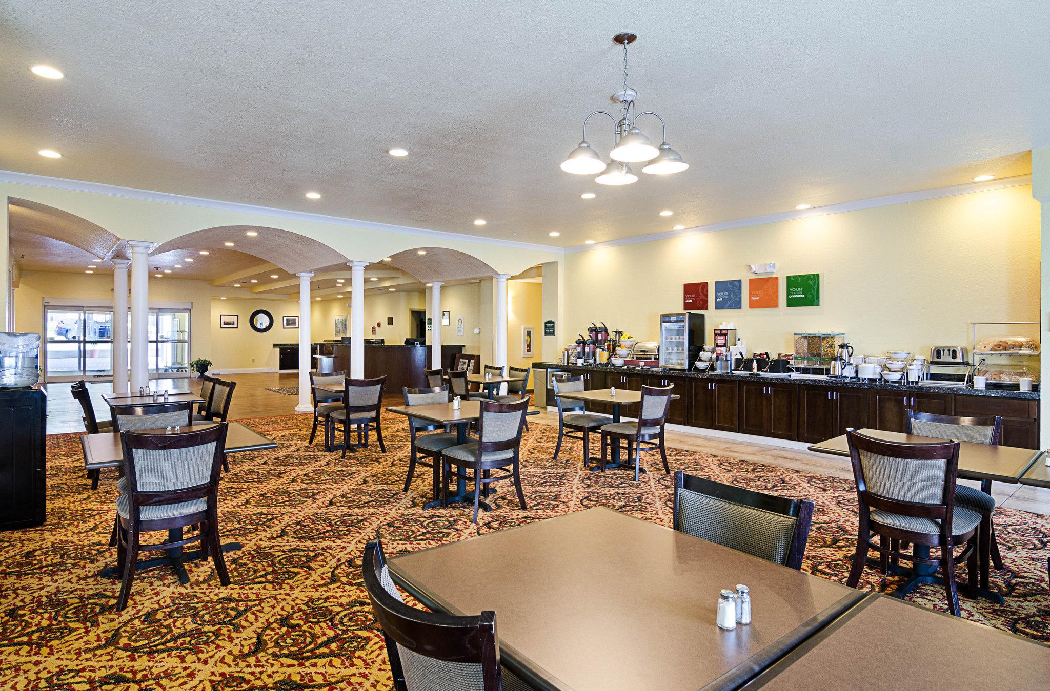 Comfort Inn & Suites Orange - Montpelier Exterior photo